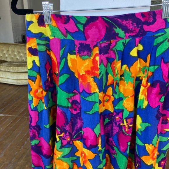 Vintage, colorful floral, cropped wide leg, two piece set - Picture 4 of 10